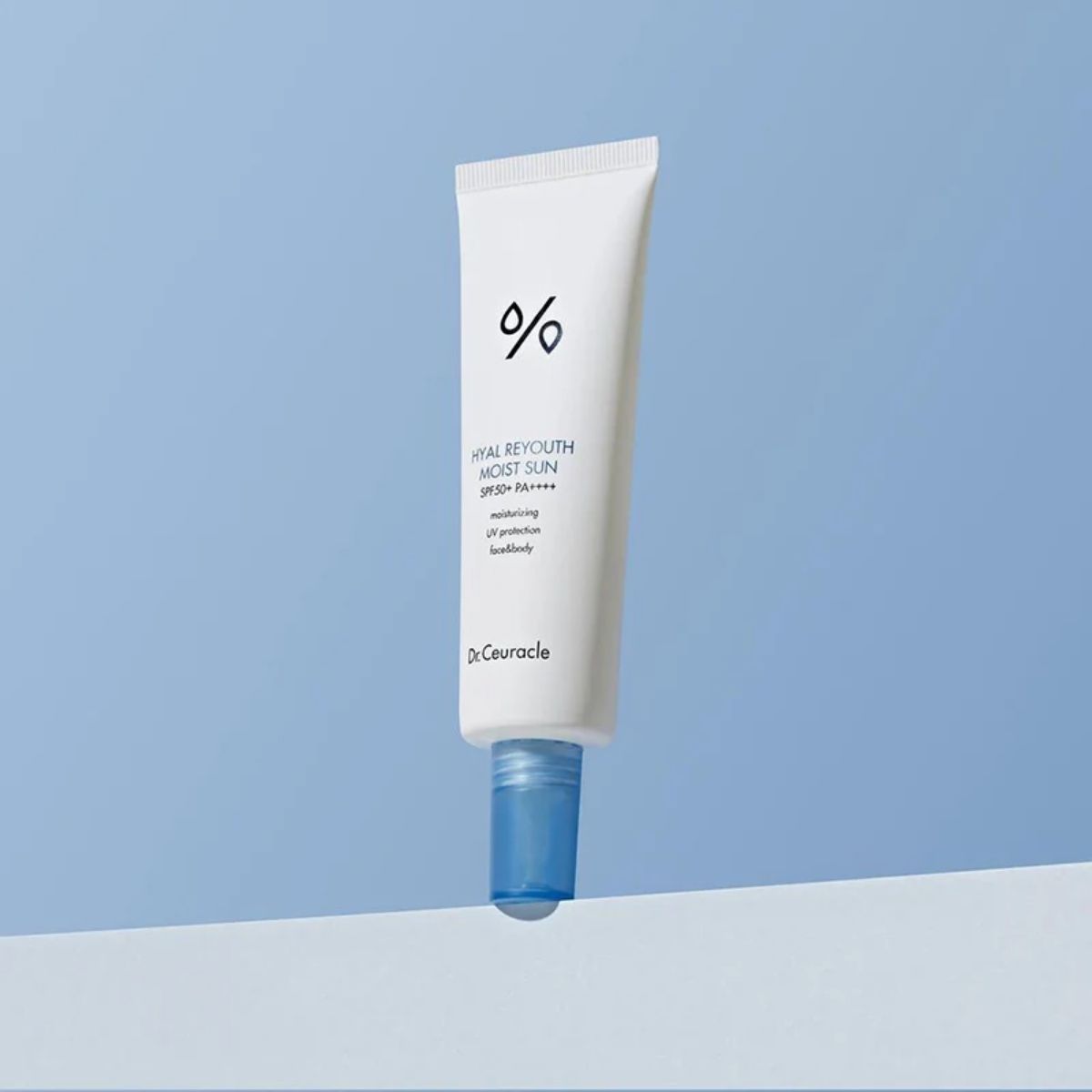 Dr. Ceuracle Hyal Reyouth Moist Sun SPF50-Sfeerfoto 4