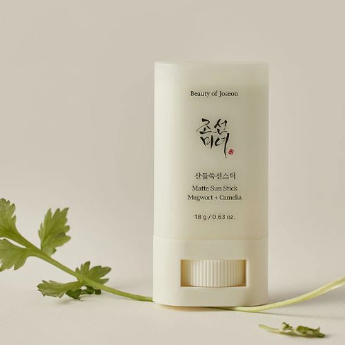 Beauty of Joseon – Matte Sun Stick: Mugwort + Camelia SPF50 PA ++++