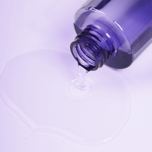 Isntree – Onion Newpair Essence Toner