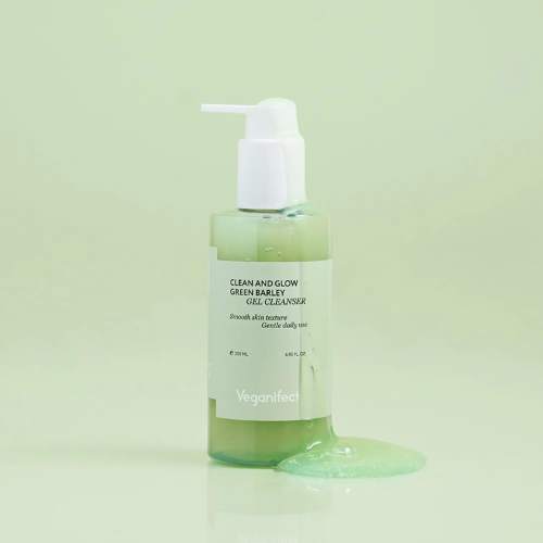 VEGANIFECT – Clean and Glow Green Barley Gel Cleanser 205ml