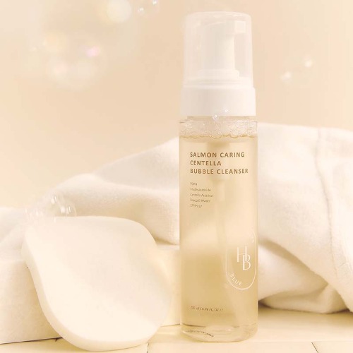HEVEBLUE Salmon Caring Centella Bubble Cleanser Sfeerfoto 4