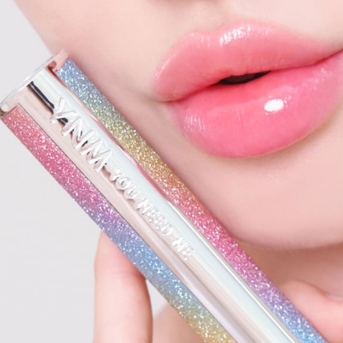 YNM Rainbow Honey Lip Balm Sfeerfoto 2