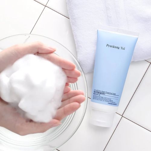 PYUNKANG YUL Low pH Pore Deep Cleansing Foam-Sfeerfoto