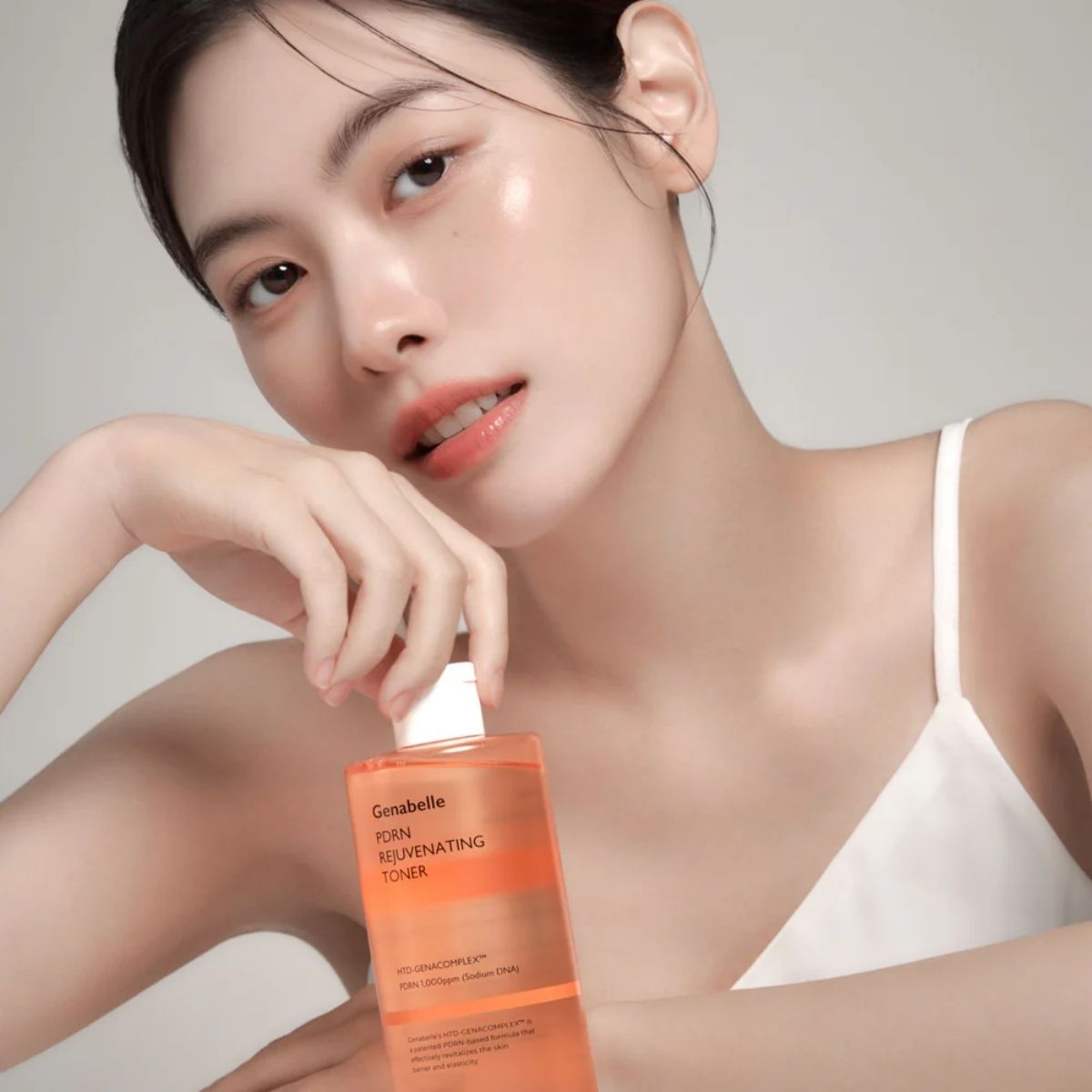 Genabelle PDRN Rejuvenating Toner-Sfeerfoto 1